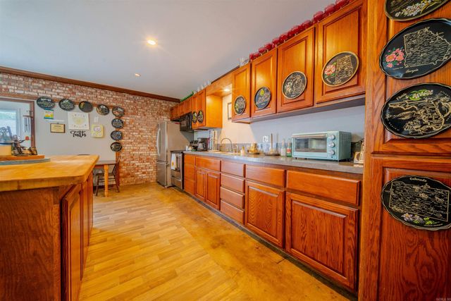 2780 Mimosa Avenue, Camden, AR 71701