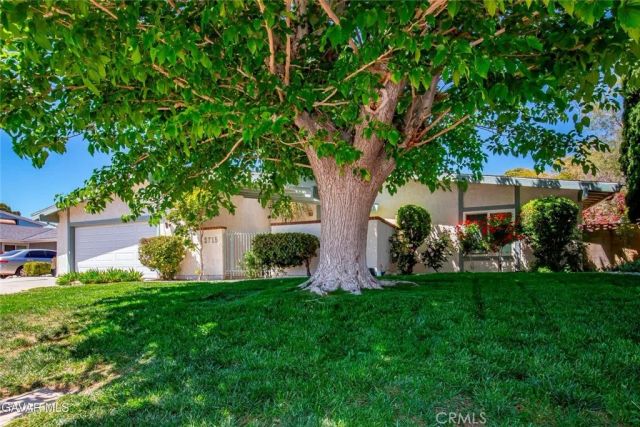 2715 W Avenue J12, Lancaster, CA 93536