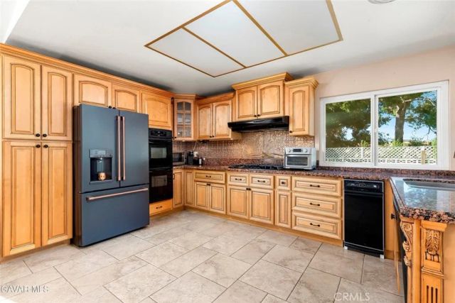 2715 W Avenue J12, Lancaster, CA 93536