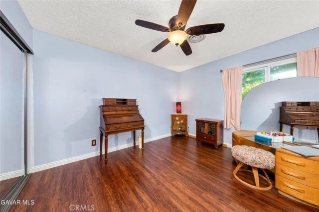 2715 W Avenue J12, Lancaster, CA 93536