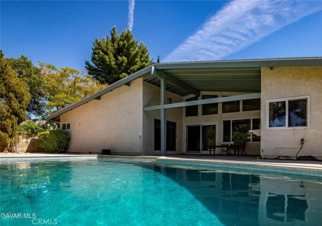 2715 W Avenue J12, Lancaster, CA 93536