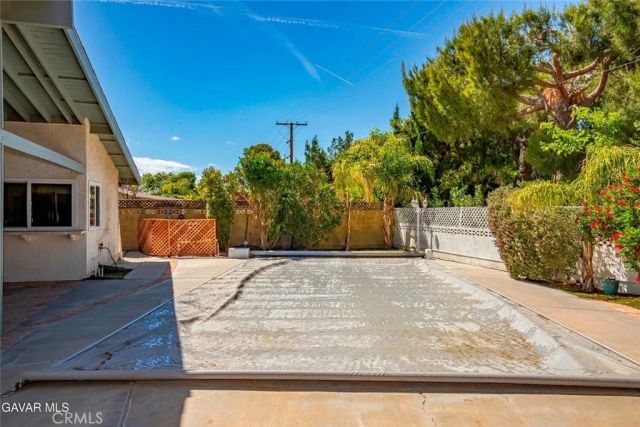 2715 W Avenue J12, Lancaster, CA 93536