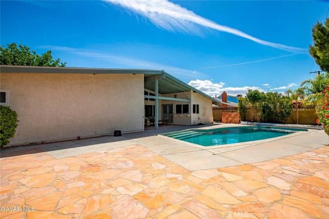2715 W Avenue J12, Lancaster, CA 93536