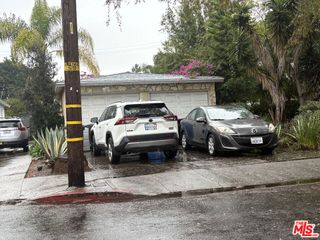 8894 N Hubbard Street, Culver City, CA 90232