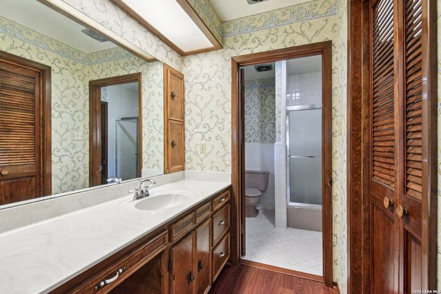 115 Dogwood Ln, San Antonio, TX 78213