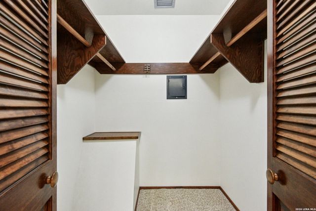 115 Dogwood Ln, San Antonio, TX 78213