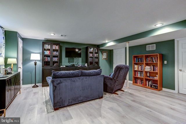 604 ALLENVIEW DRIVE, Mechanicsburg, PA 17055