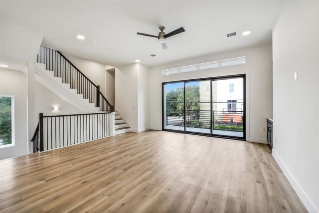 229 Willard Street, Houston, TX 77006