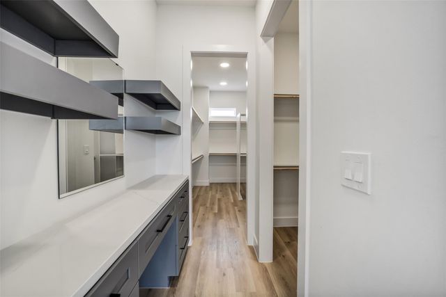 229 Willard Street, Houston, TX 77006