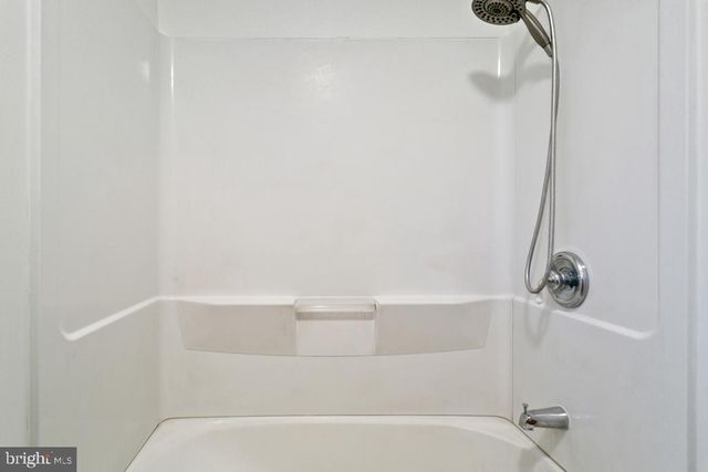 9 OBERLIN RD, Pennsville, NJ 08070