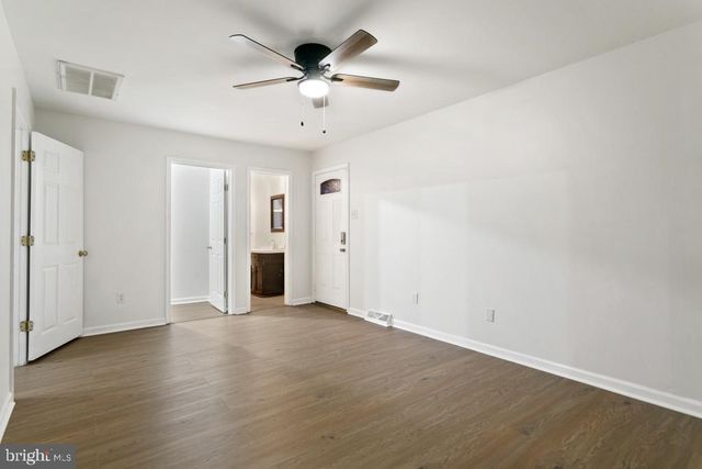 9 OBERLIN RD, Pennsville, NJ 08070