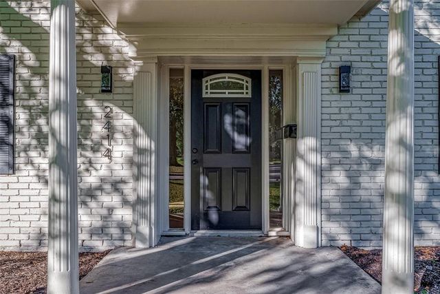 2414 Walnut Bend Lane, Houston, TX 77042