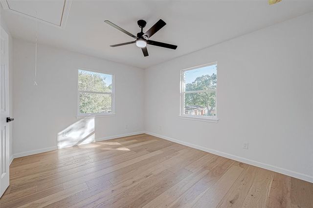2414 Walnut Bend Lane, Houston, TX 77042