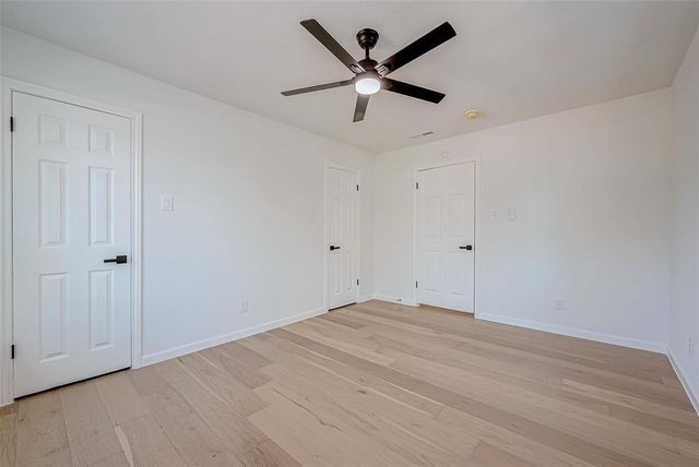 2414 Walnut Bend Lane, Houston, TX 77042