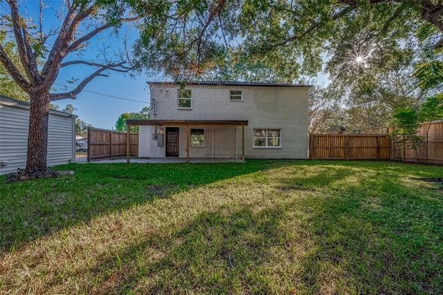 2414 Walnut Bend Lane, Houston, TX 77042