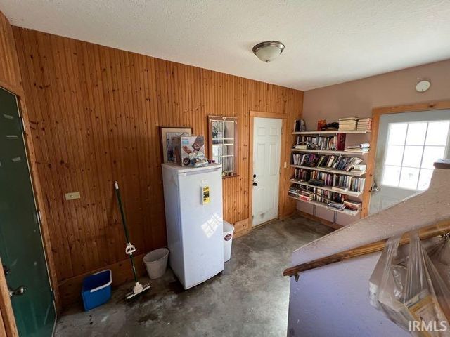 5909 N Lincoln Street, Uniondale, IN 46791