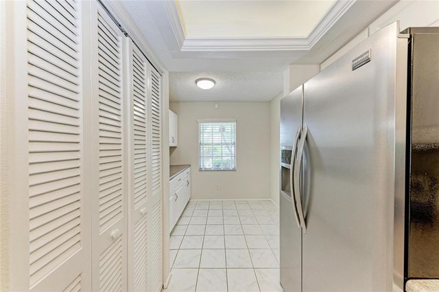 6999 W COUNTRY CLUB DRIVE N 123, Sarasota, FL 34243
