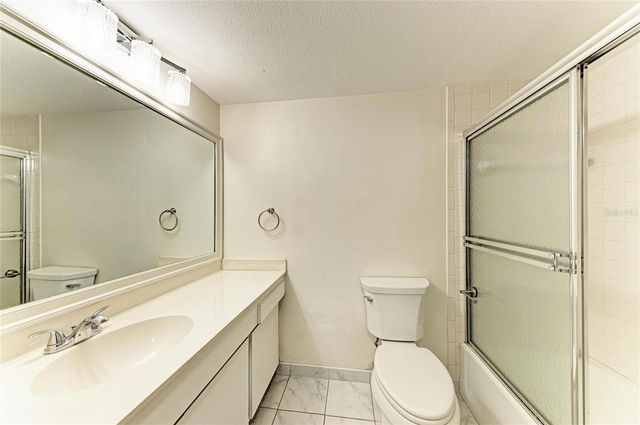 6999 W COUNTRY CLUB DRIVE N 123, Sarasota, FL 34243