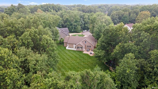13889 Adirondack Court, Middlebury, IN 46540
