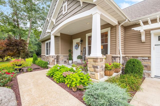 13889 Adirondack Court, Middlebury, IN 46540