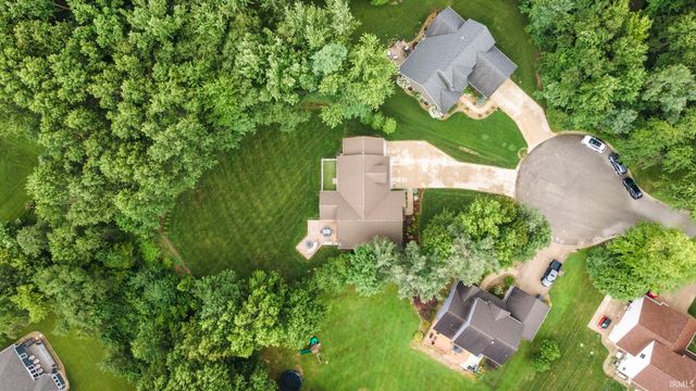 13889 Adirondack Court, Middlebury, IN 46540