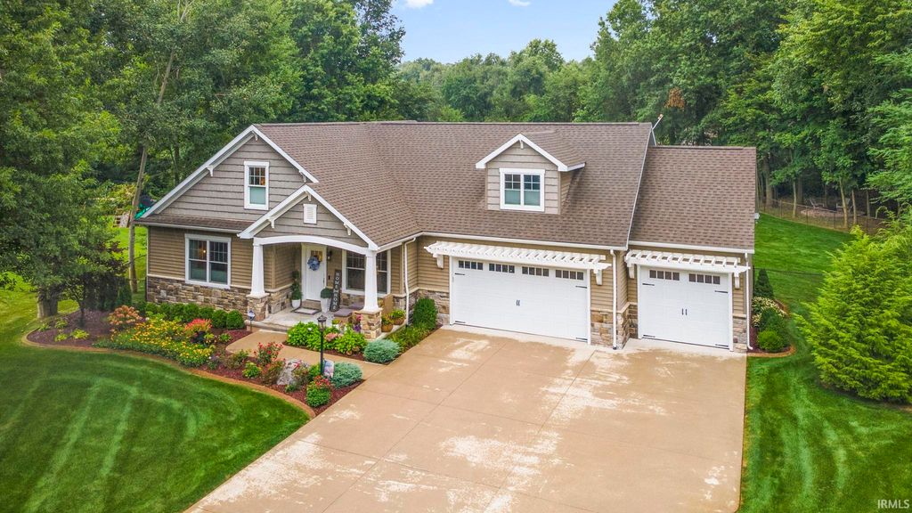 13889 Adirondack Court, Middlebury, IN 46540
