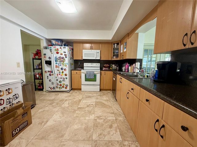 5501 SW 118th Ave, Cooper City, FL 33330