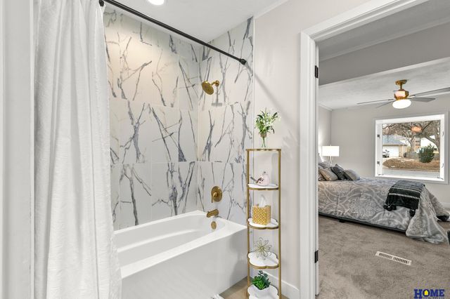 2132 S 37th Street, Lincoln, NE 68506