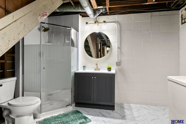 2132 S 37th Street, Lincoln, NE 68506