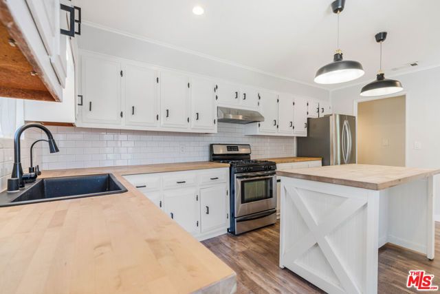 6514 Coldwater Canyon Avenue, Los Angeles, CA 91606