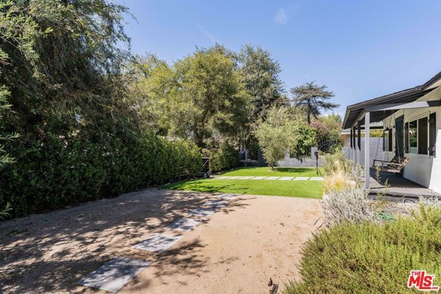 6514 Coldwater Canyon Avenue, Los Angeles, CA 91606