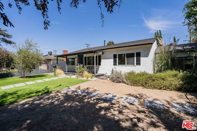 6514 Coldwater Canyon Avenue, Los Angeles, CA 91606