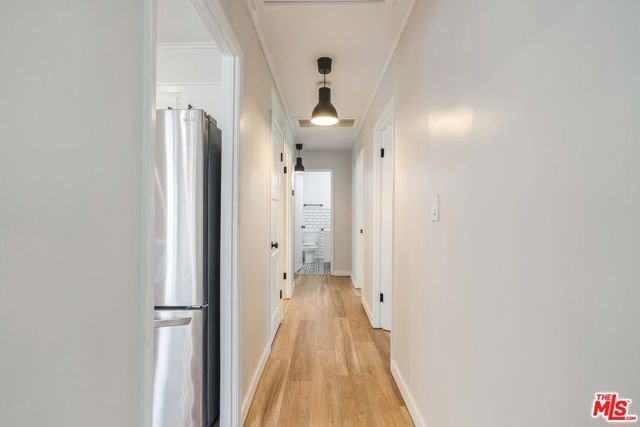 6514 Coldwater Canyon Avenue, Los Angeles, CA 91606