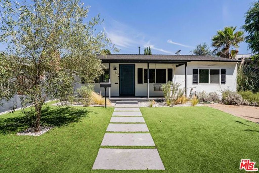 6514 Coldwater Canyon Avenue, Los Angeles, CA 91606