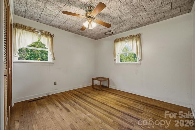 4110 Kendell Place, Hudson, NC 28638