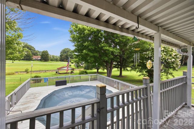 4110 Kendell Place, Hudson, NC 28638