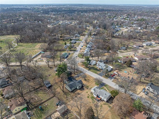3706 Midview Avenue, Bridgeton, MO 63044