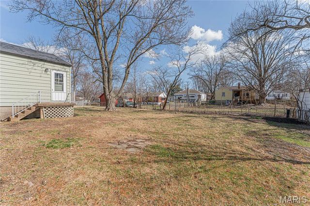 3706 Midview Avenue, Bridgeton, MO 63044