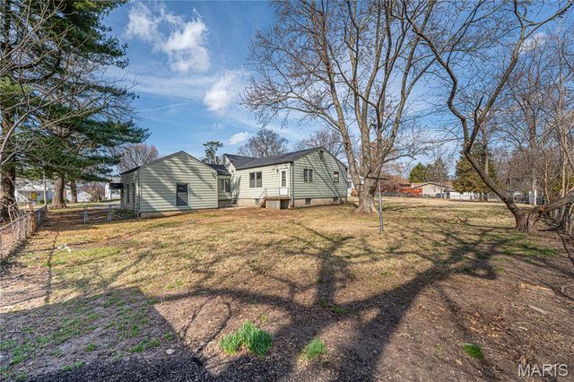 3706 Midview Avenue, Bridgeton, MO 63044