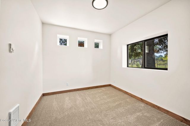167 E Dakota AVE, Hayden, ID 83835