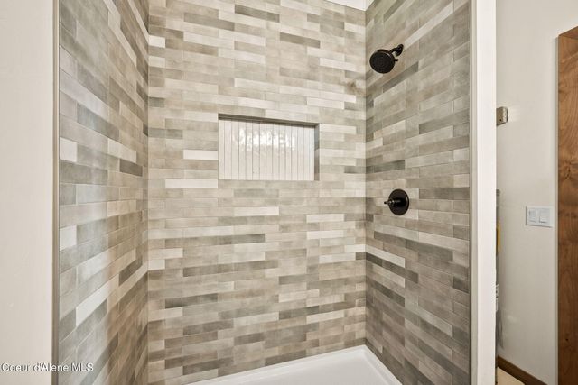 167 E Dakota AVE, Hayden, ID 83835