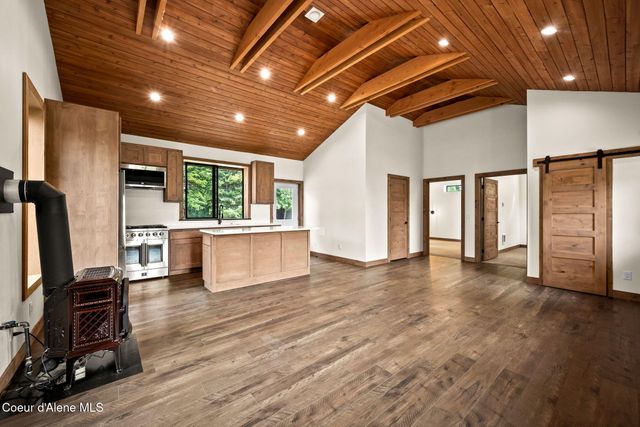167 E Dakota AVE, Hayden, ID 83835