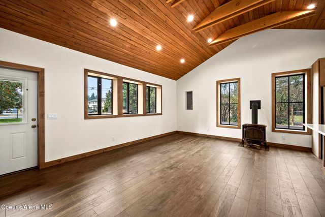 167 E Dakota AVE, Hayden, ID 83835