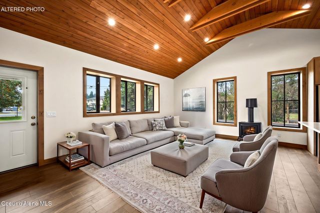 167 E Dakota AVE, Hayden, ID 83835