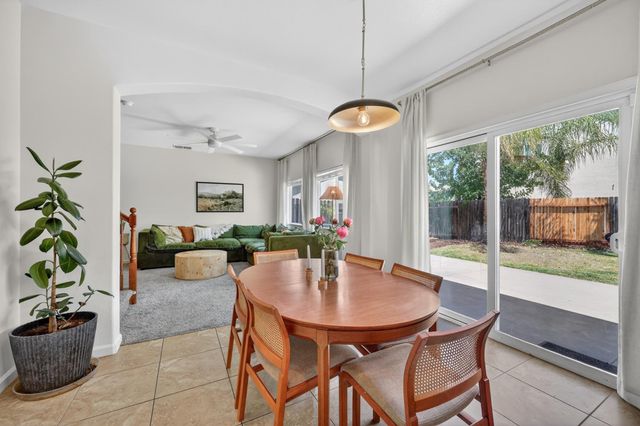 1556 Blue Beaver Way, Roseville, CA 95747