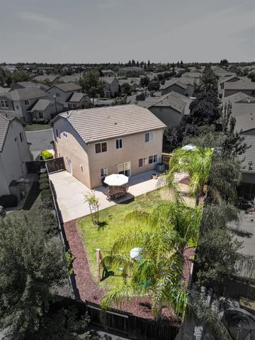 1556 Blue Beaver Way, Roseville, CA 95747