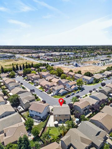 1556 Blue Beaver Way, Roseville, CA 95747