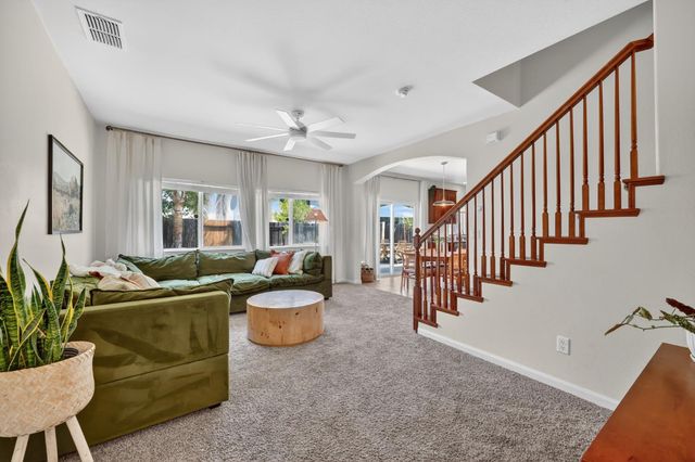 1556 Blue Beaver Way, Roseville, CA 95747