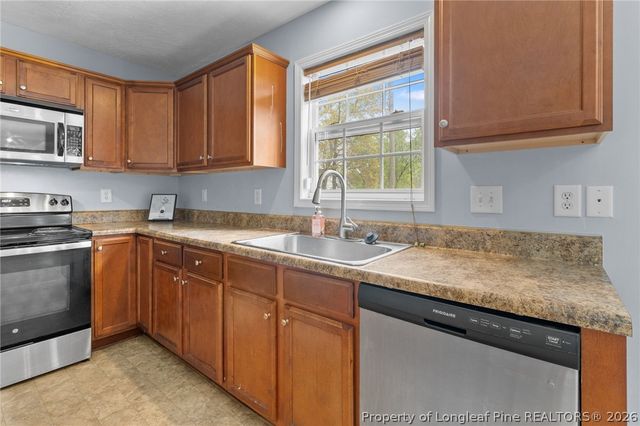 9008 Grouse Run Lane, Fayetteville, NC 28314