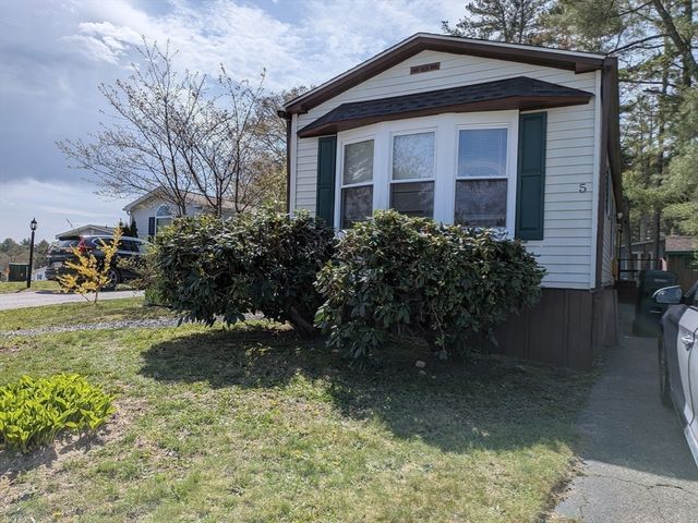 5 Cheryl Lane, Carver, MA 02330
